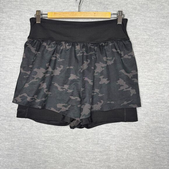 Spanx‎ Get Moving Black Camo Shorts Size Large Pocket Camouflage Gym Athletic - Picture 1 of 8